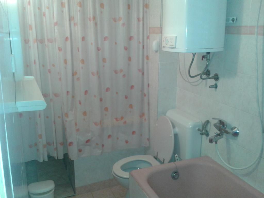 Apartments Zdenka Rogoznica  Zimmer foto
